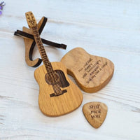 Guitar Plectrum Holder with Stand Engraved Guitar Pick Holder with Stand Compact Case for Instrumentalists, Desk