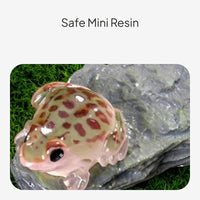 Luminous Mini Frog Resin Figurines for Aquatic Decor