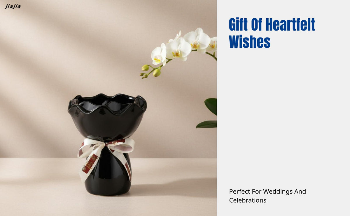 Hand-Held Flower Ceramic Vase, Creative Table Decoration, Luxury Minimalist Design, Living Room, Bedroom